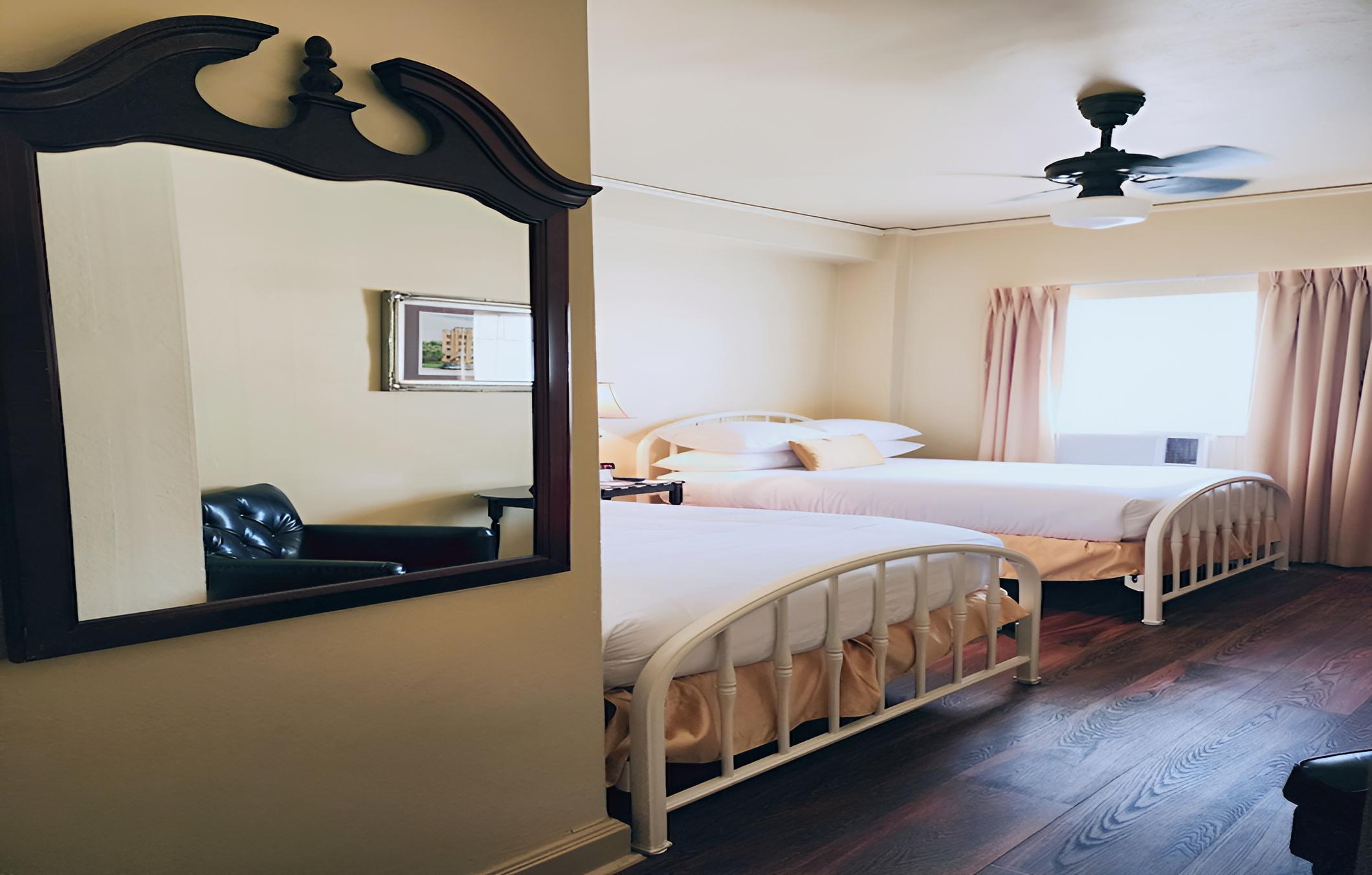 Double Room, 2 Double Beds