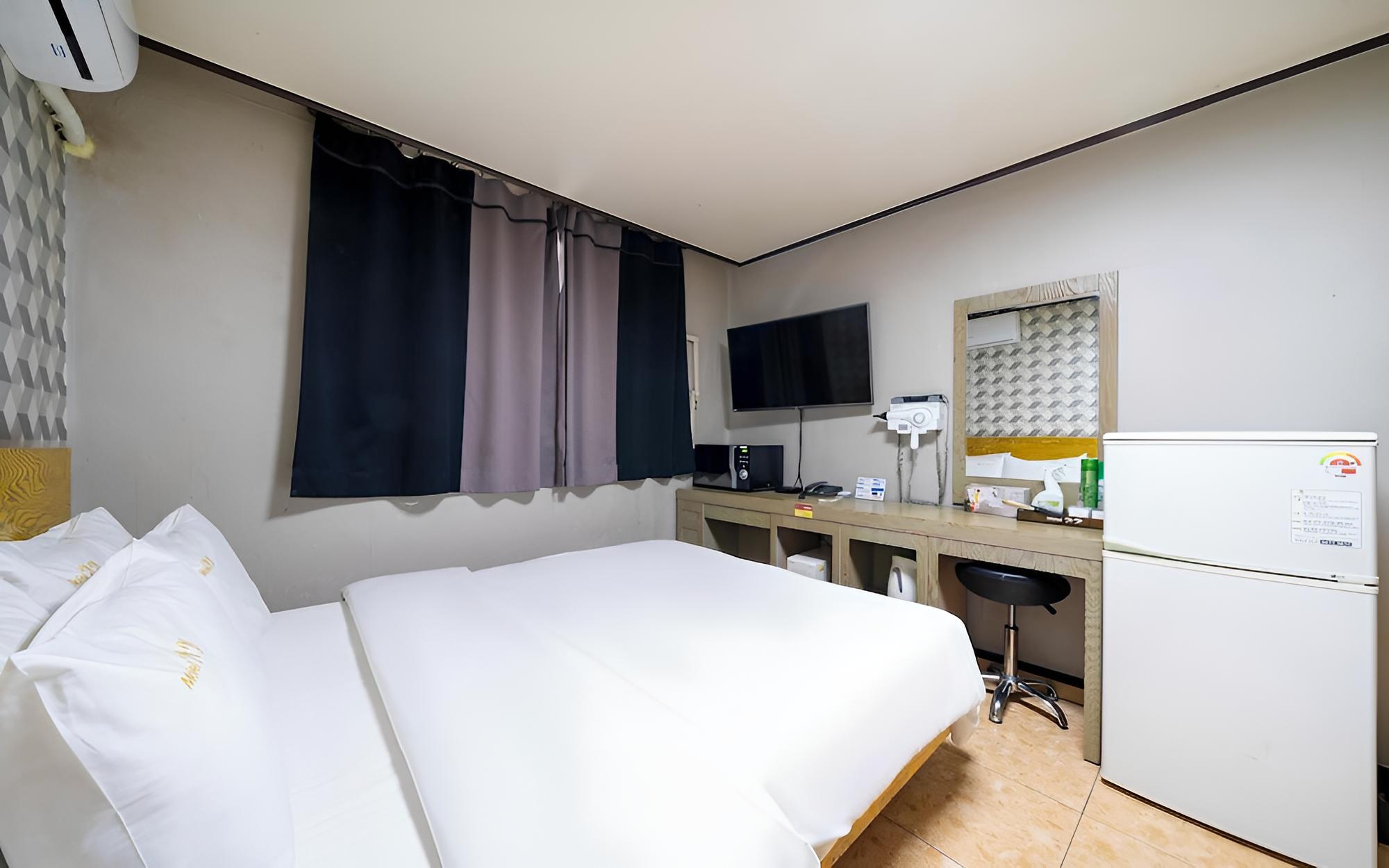 Room (One-room tel 6th floor (PC-free Netfl) photo 3