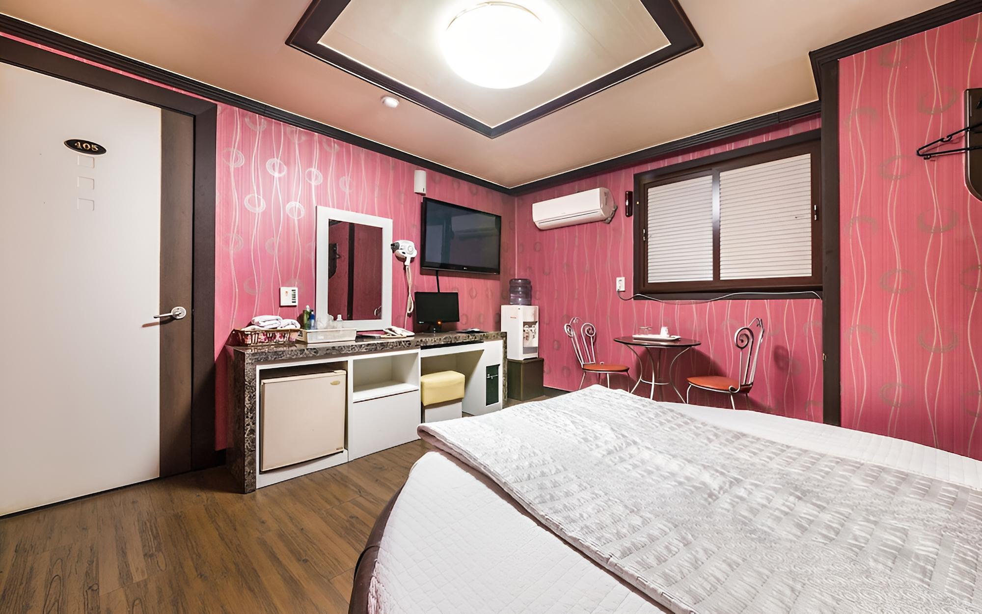 Room (General room) - Photo 12