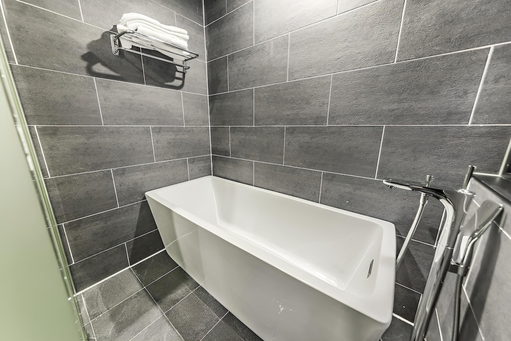 Room (Suite 2 beds (Non-refundable 3 days p)