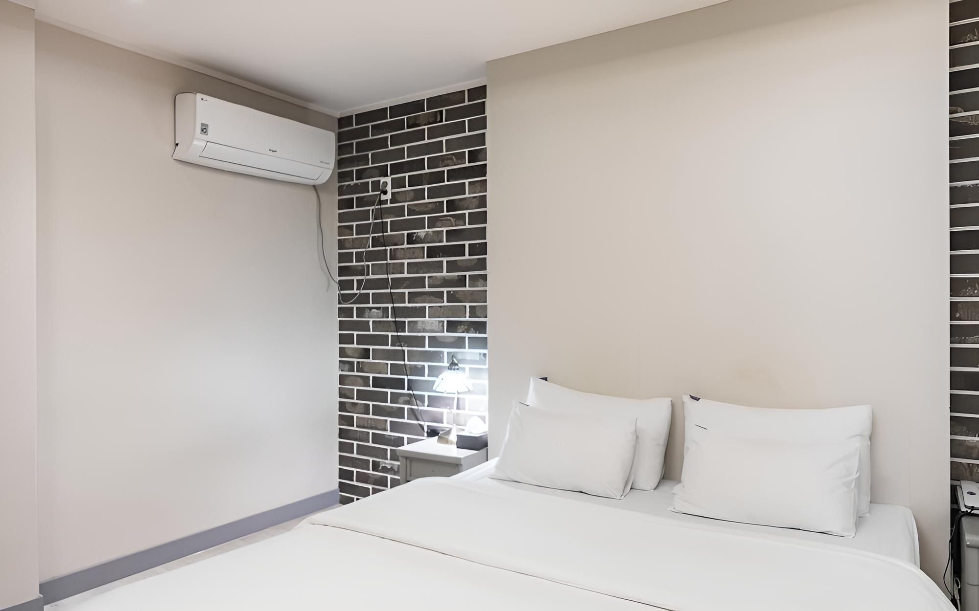 Room (General (Business)) - Photo 1