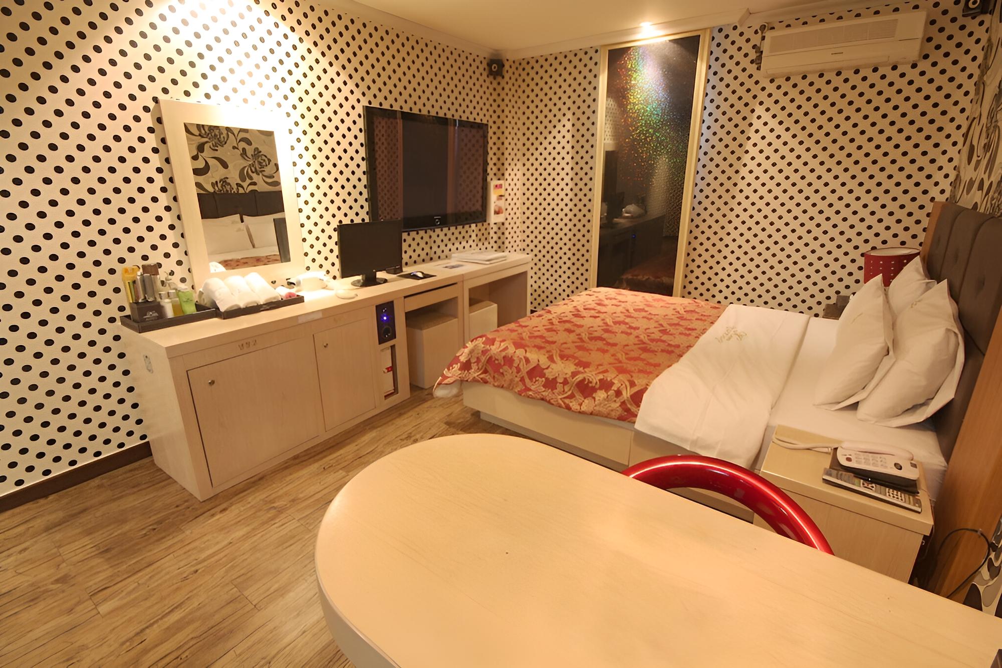 Room (Standard Room) photo 2