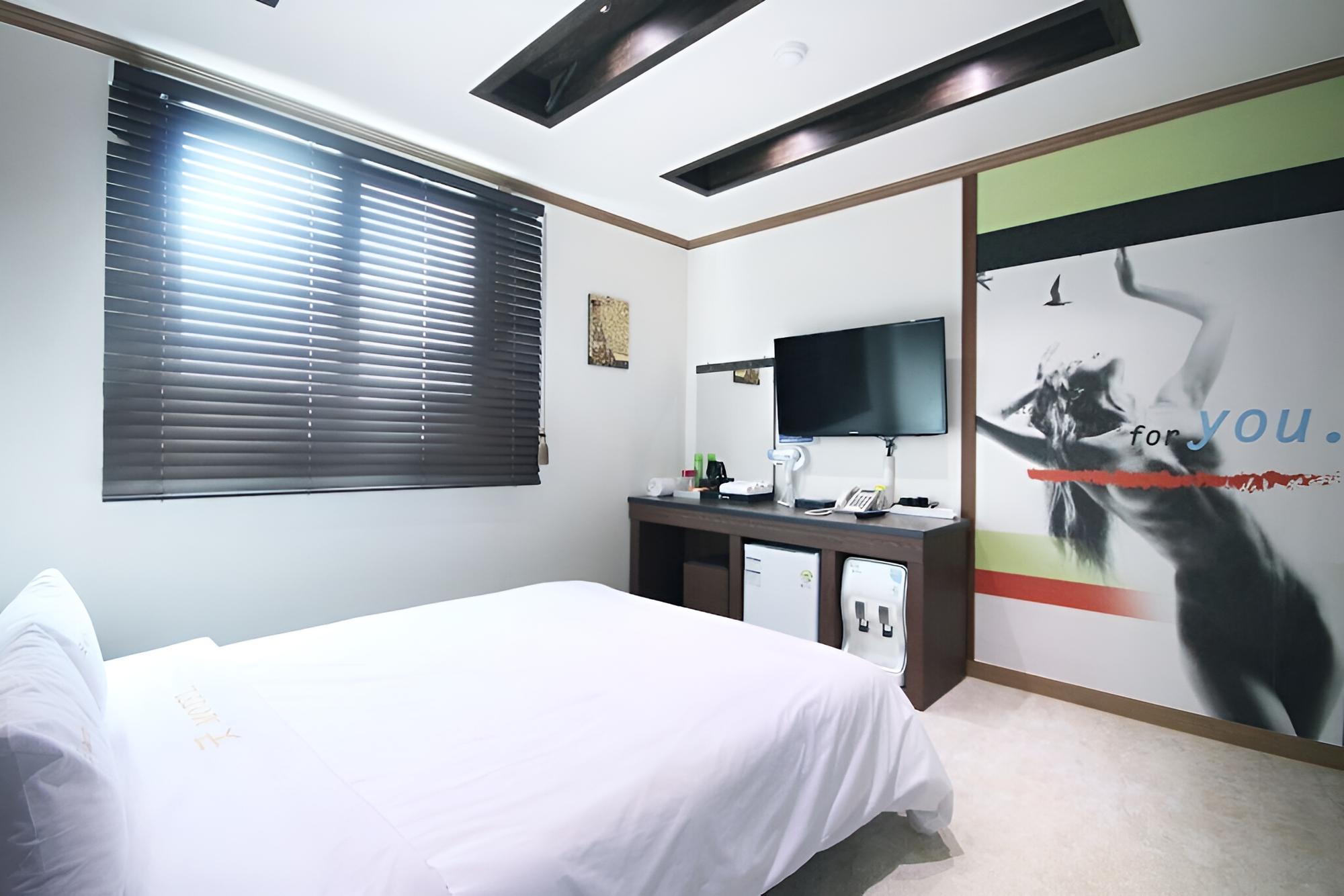 Room (Standard room (check-in from 11am)) - Photo 7