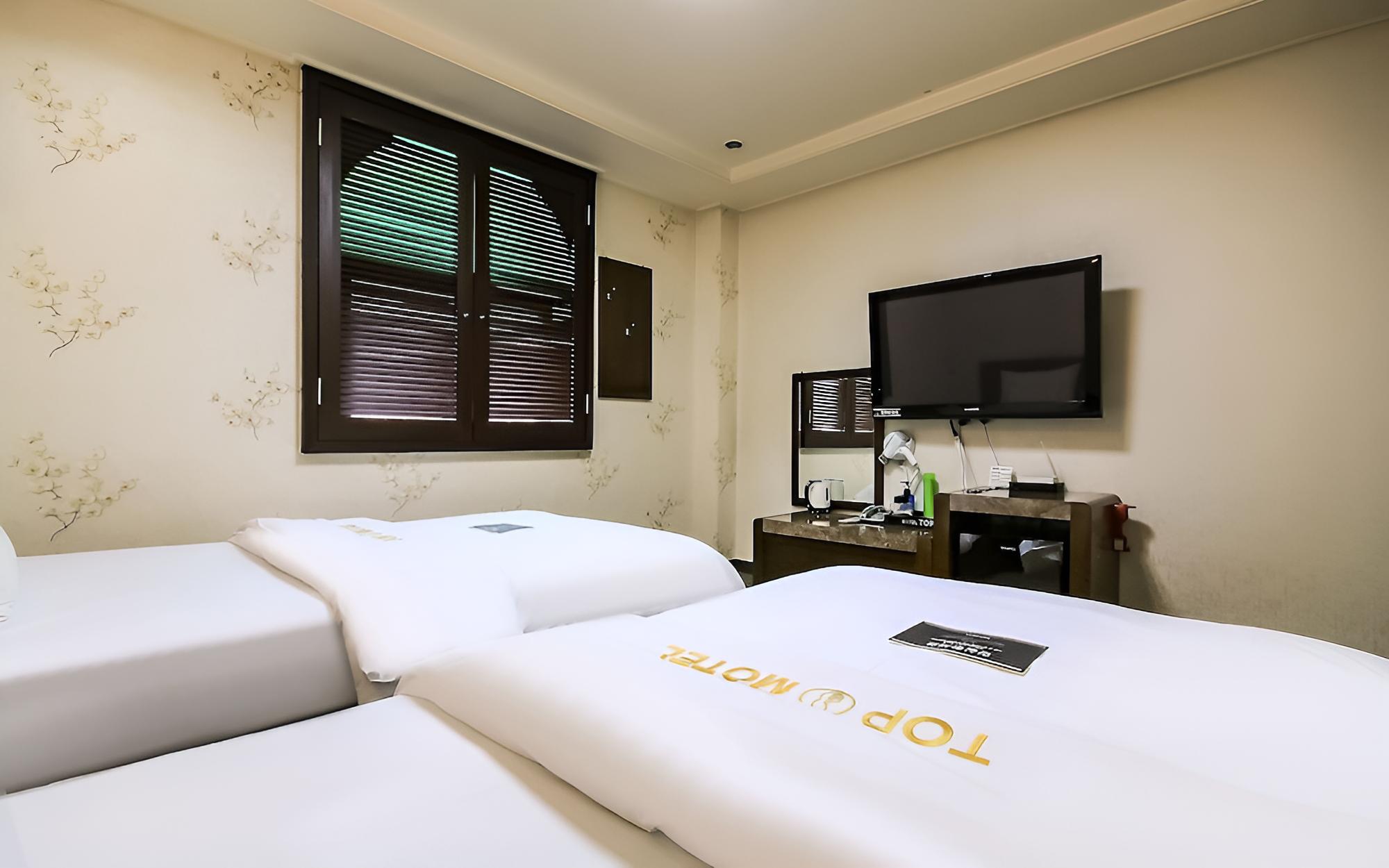 Room (Twin-Single+Single (Cooling air condi) photo 3
