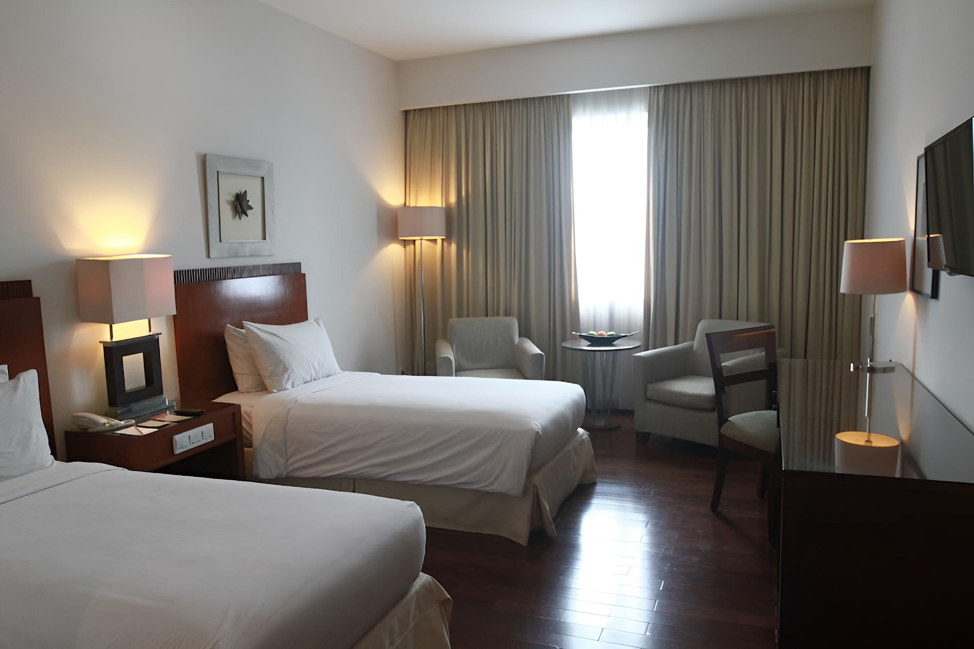 Deluxe Room, 2 Twin Beds photo 2