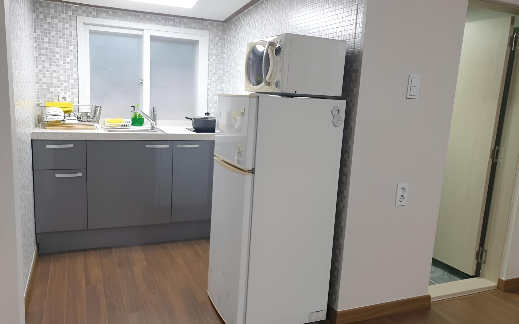 Room (Dandelion (Unshared House))
