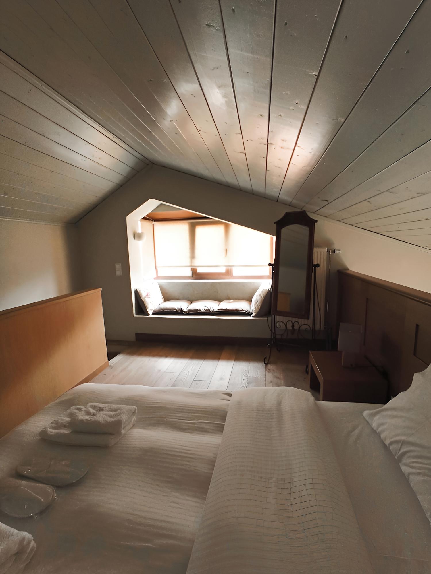 Deluxe Suite photo 3