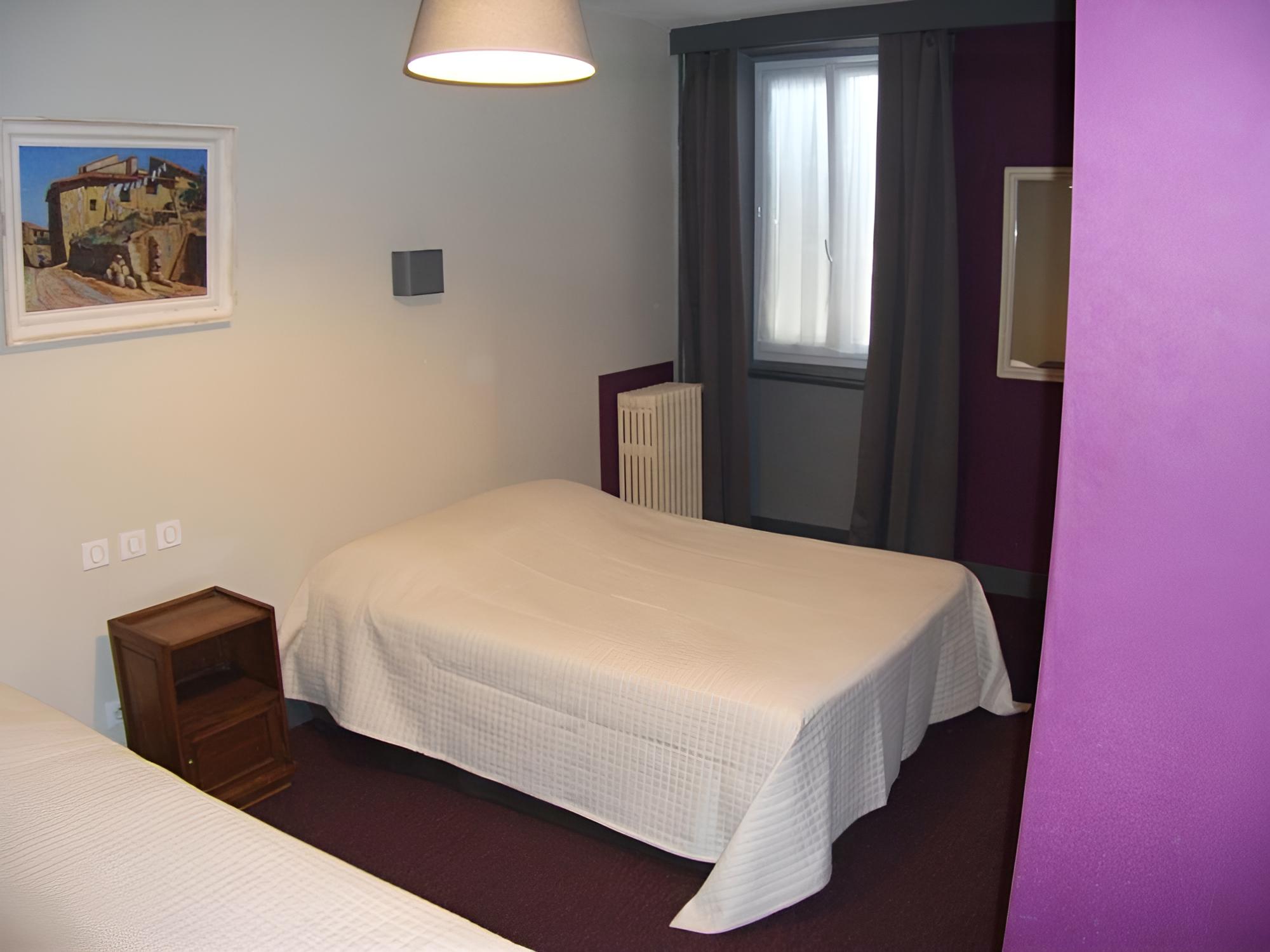 Triple Room (Violette)