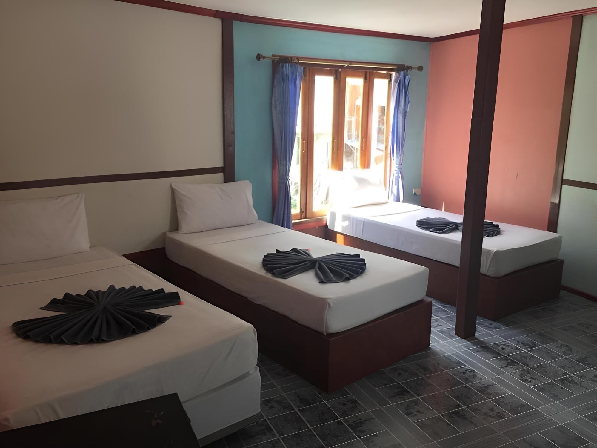 Standard Twin Room with Fan
