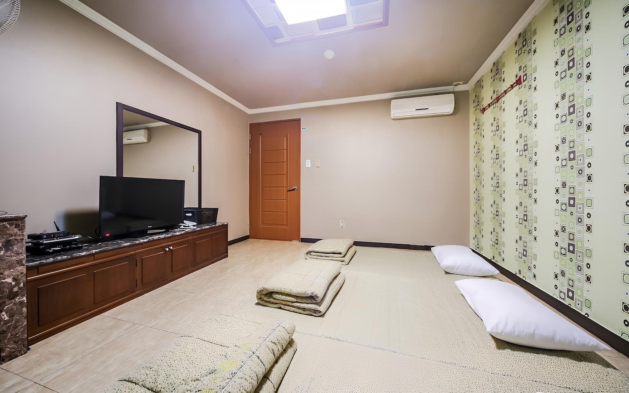 Room (On-dol)