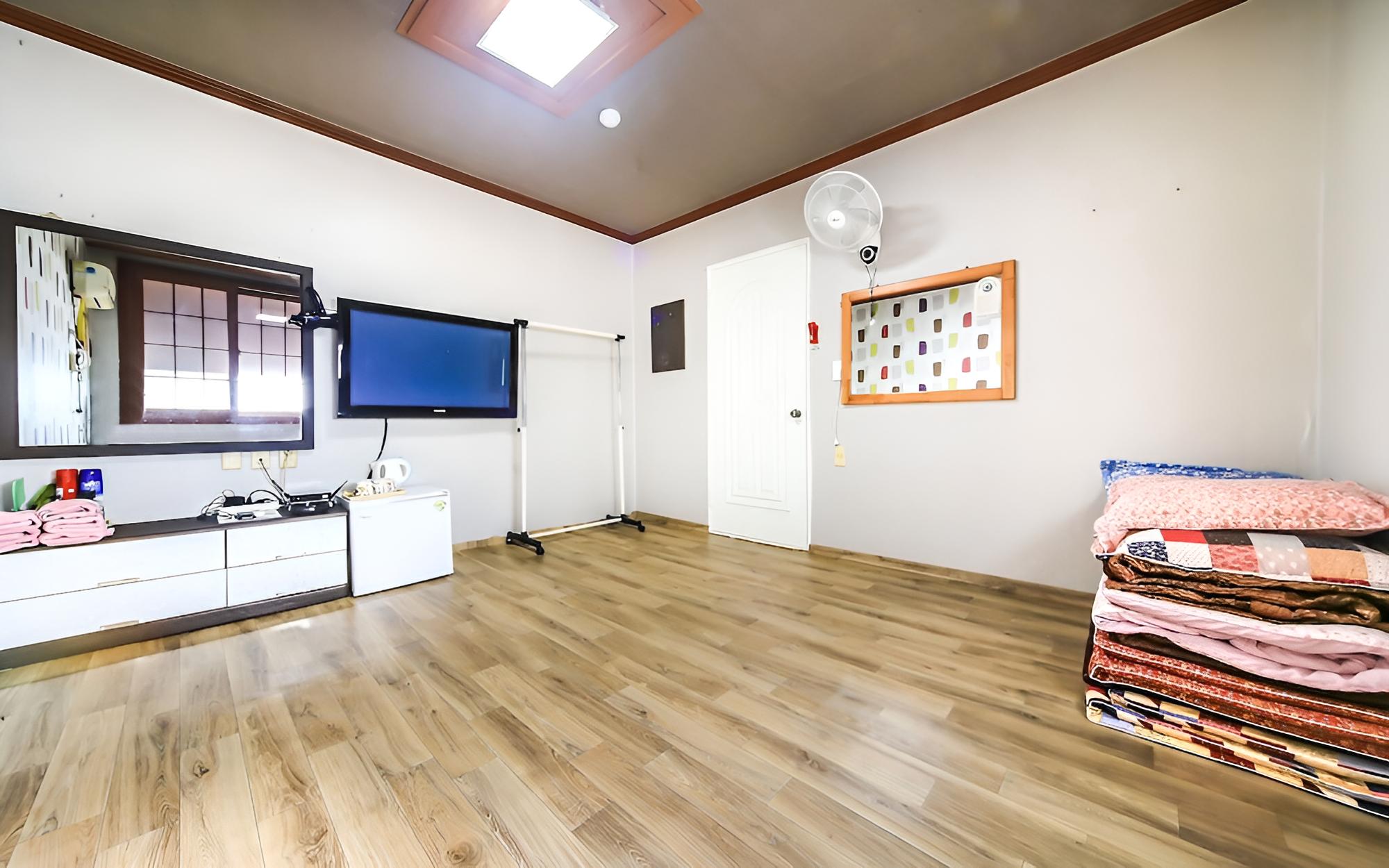 Room (On-dol)