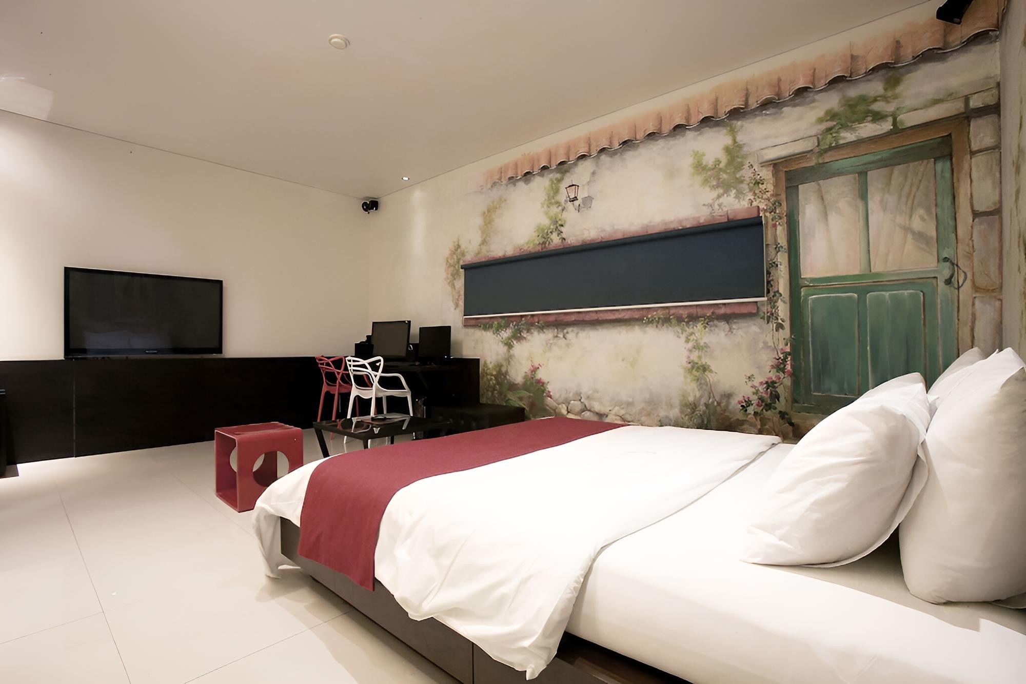 Room (Special room (Netflix available)) - Photo 11