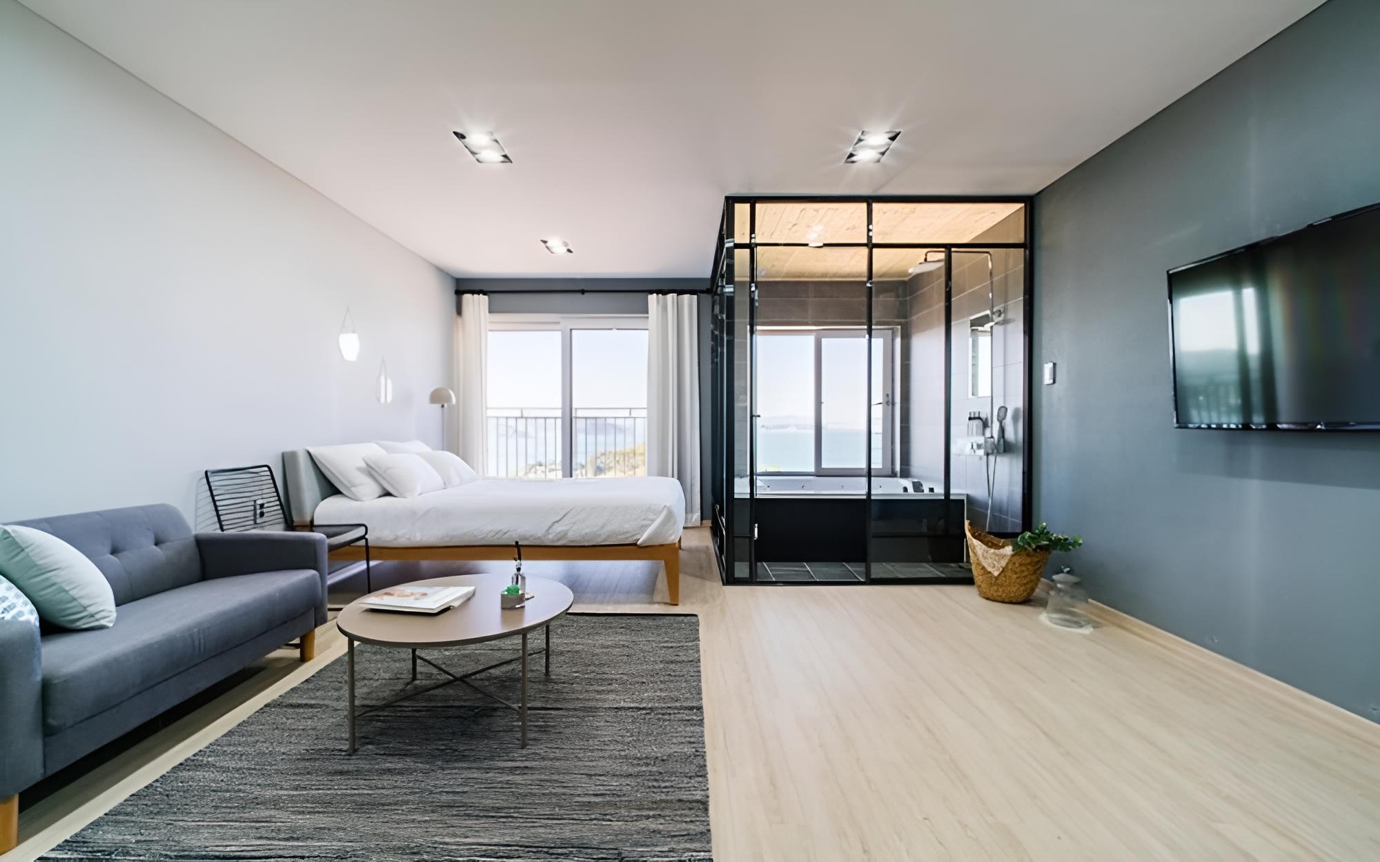 Room (Room203(Spa))