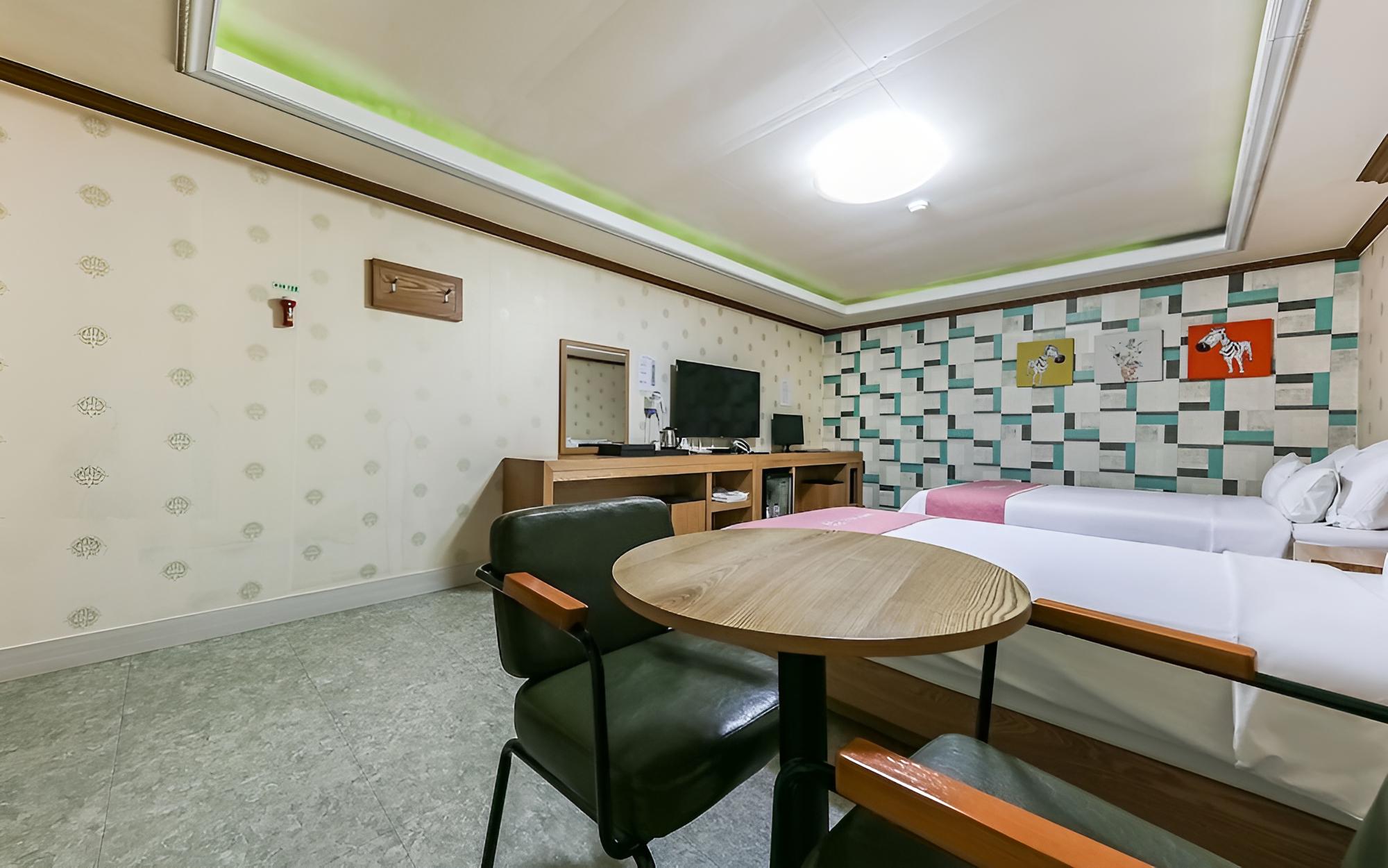 Room (Twin Room) photo 2