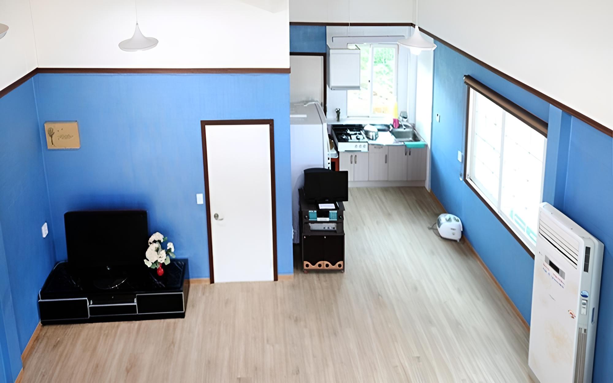 Room (Annex (Unshared House Duplex))