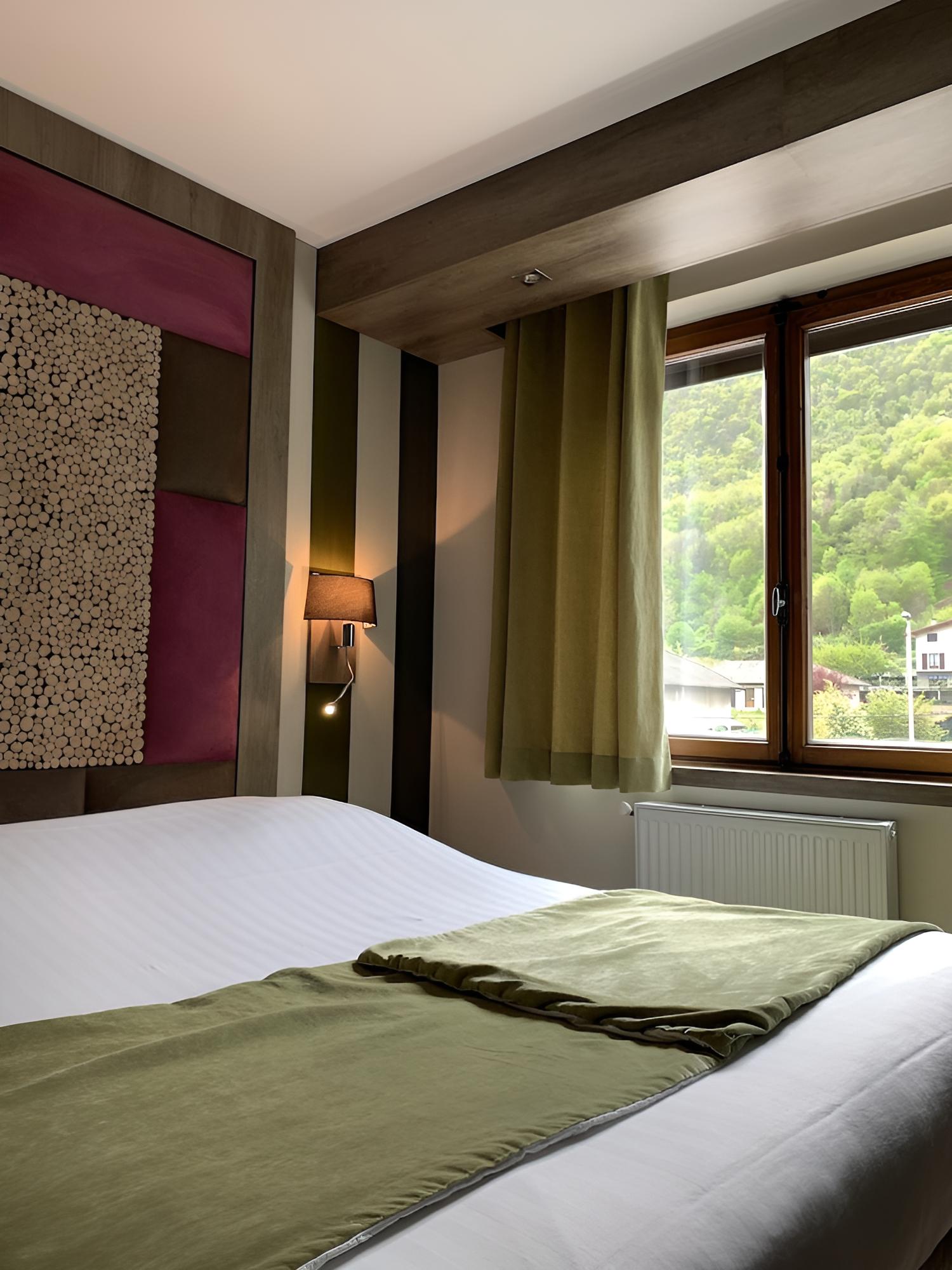 Superior Triple Room (Family Forest)