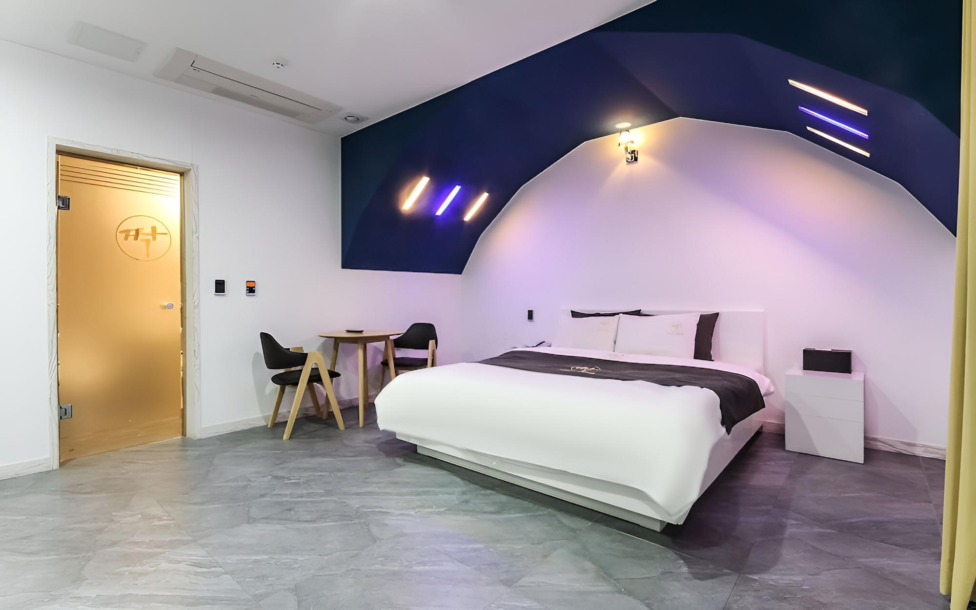 Room (Special room (with styler)) - Photo 8