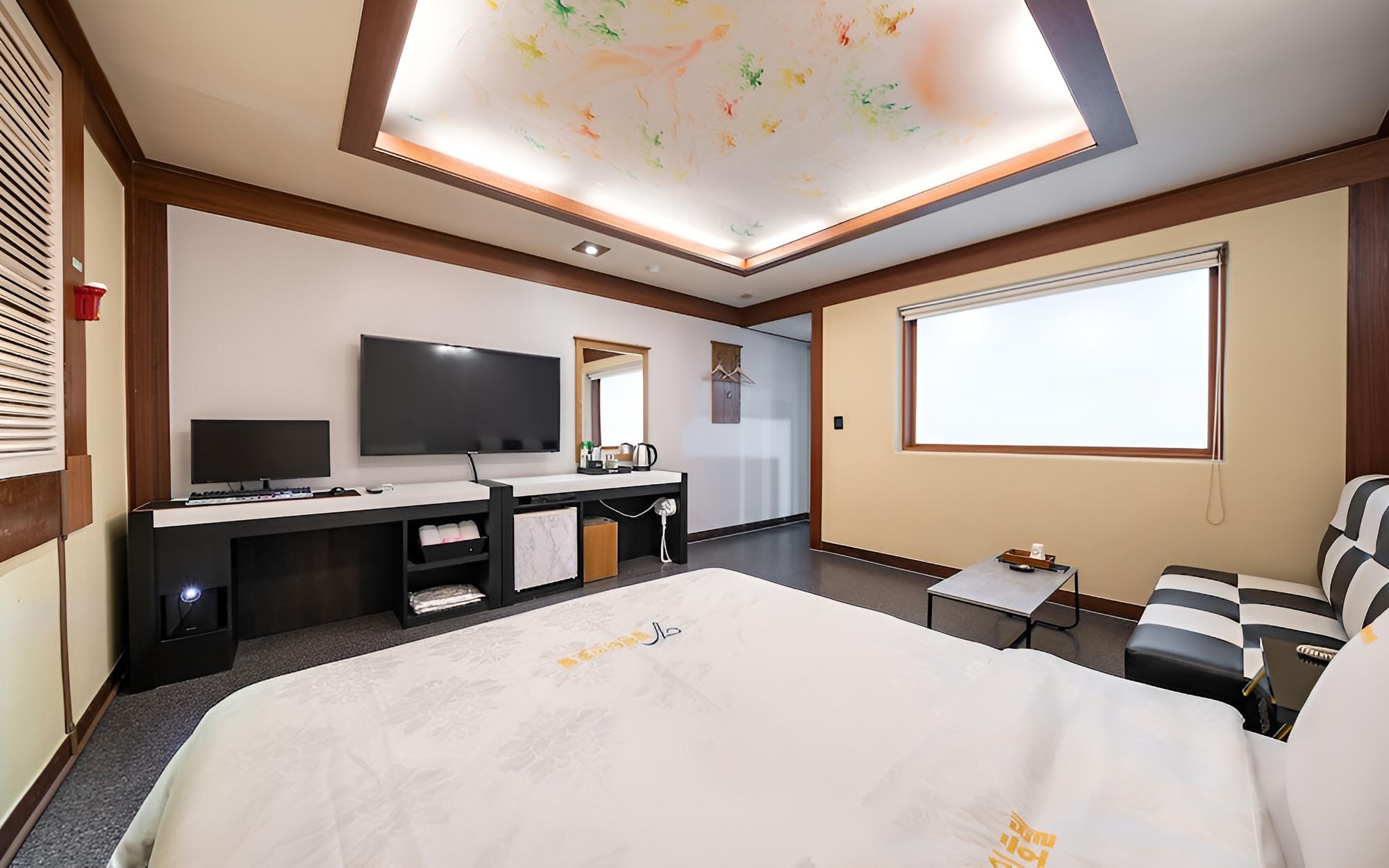 Room (Double B (One-click TV Netflix free v) photo 3