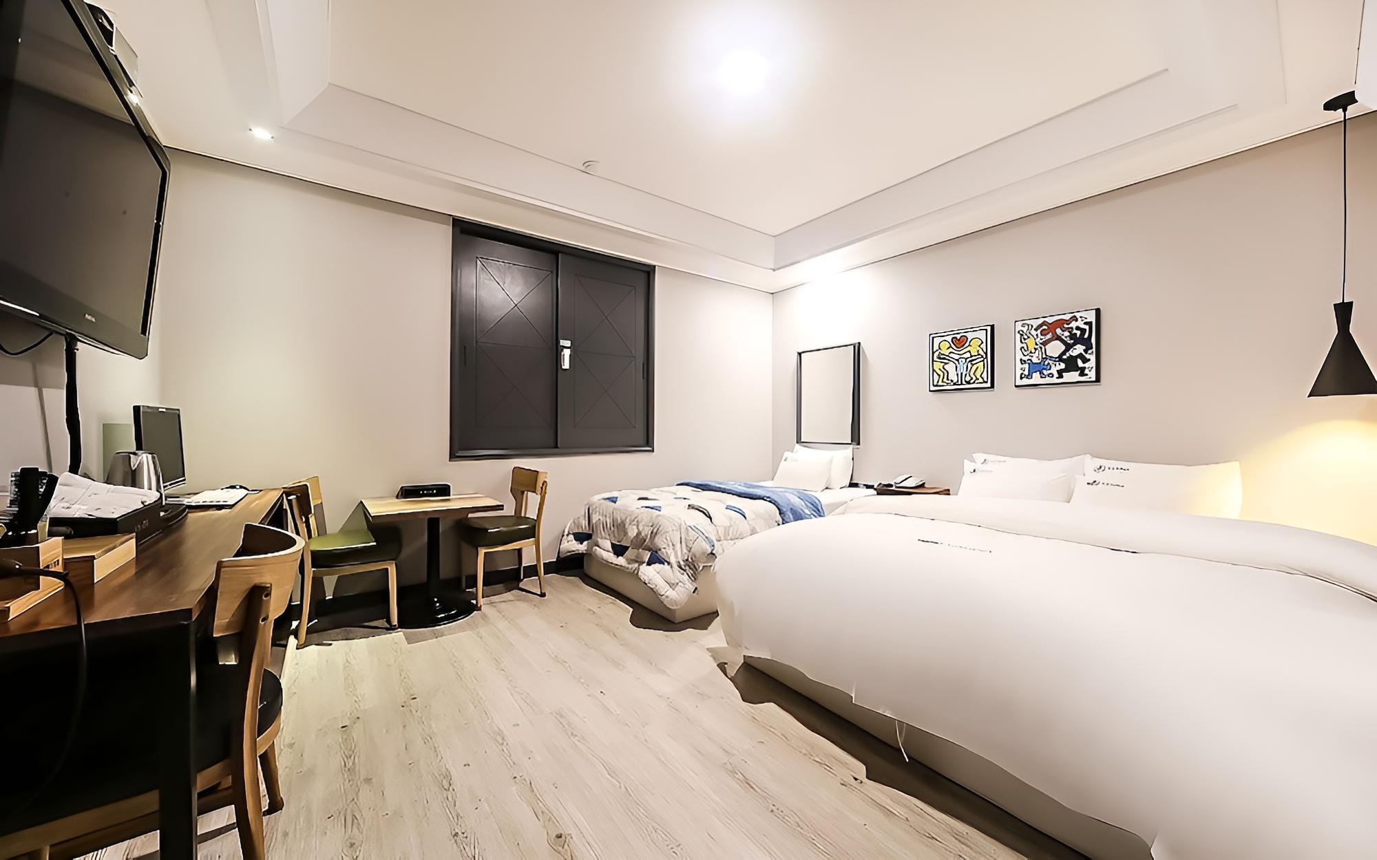 Room (VIP TWIN)