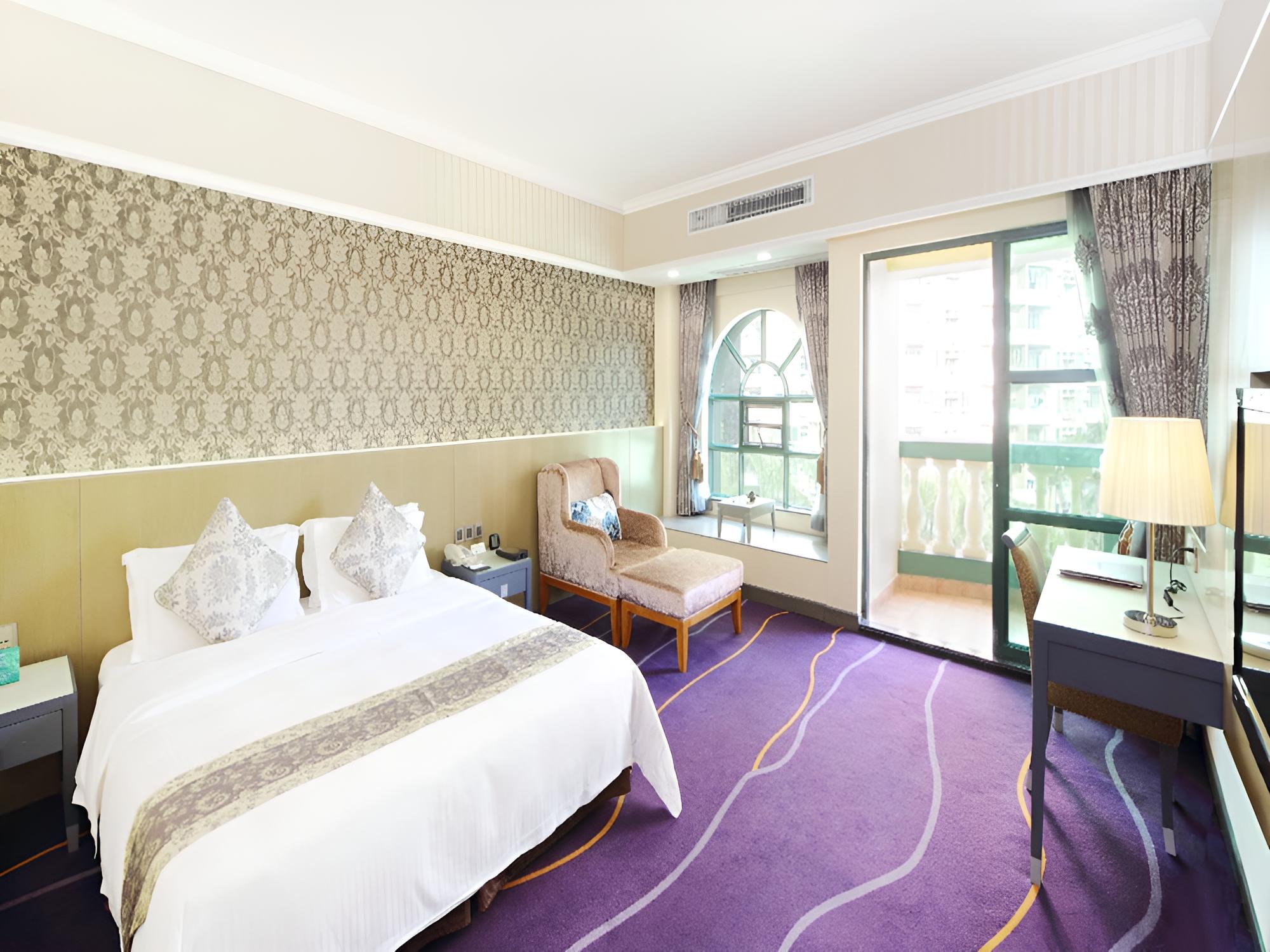 Deluxe Double Room photo 2