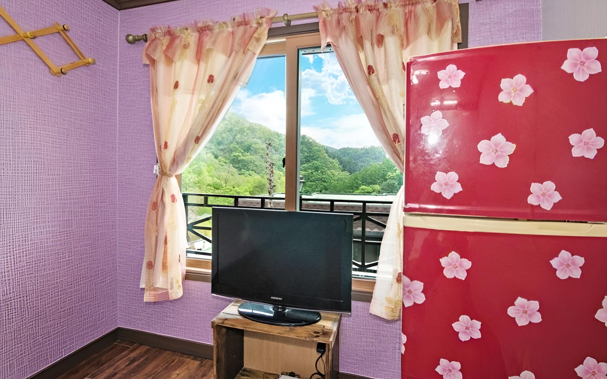 Room (Star of happiness)
