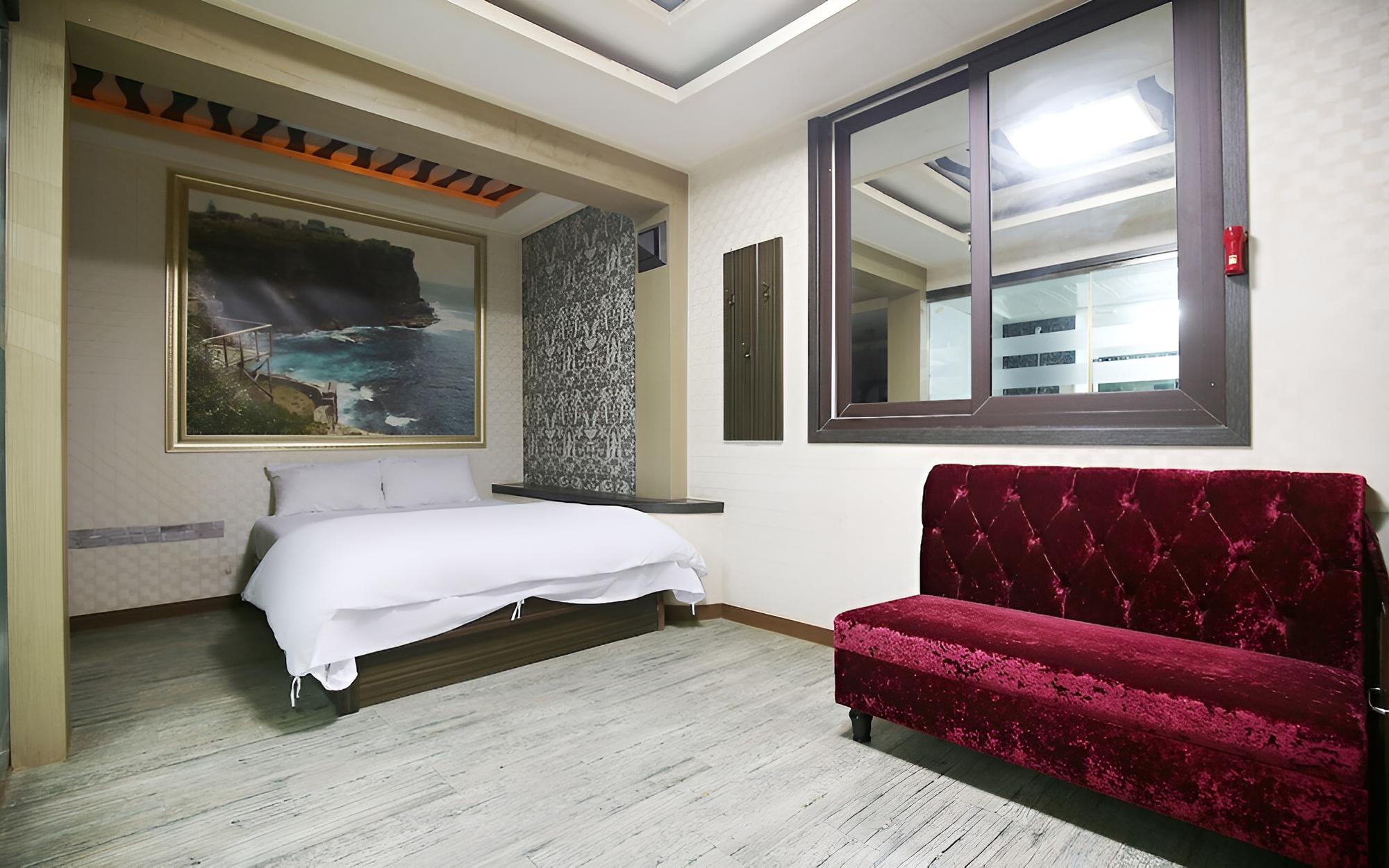 Room (Standard Room)