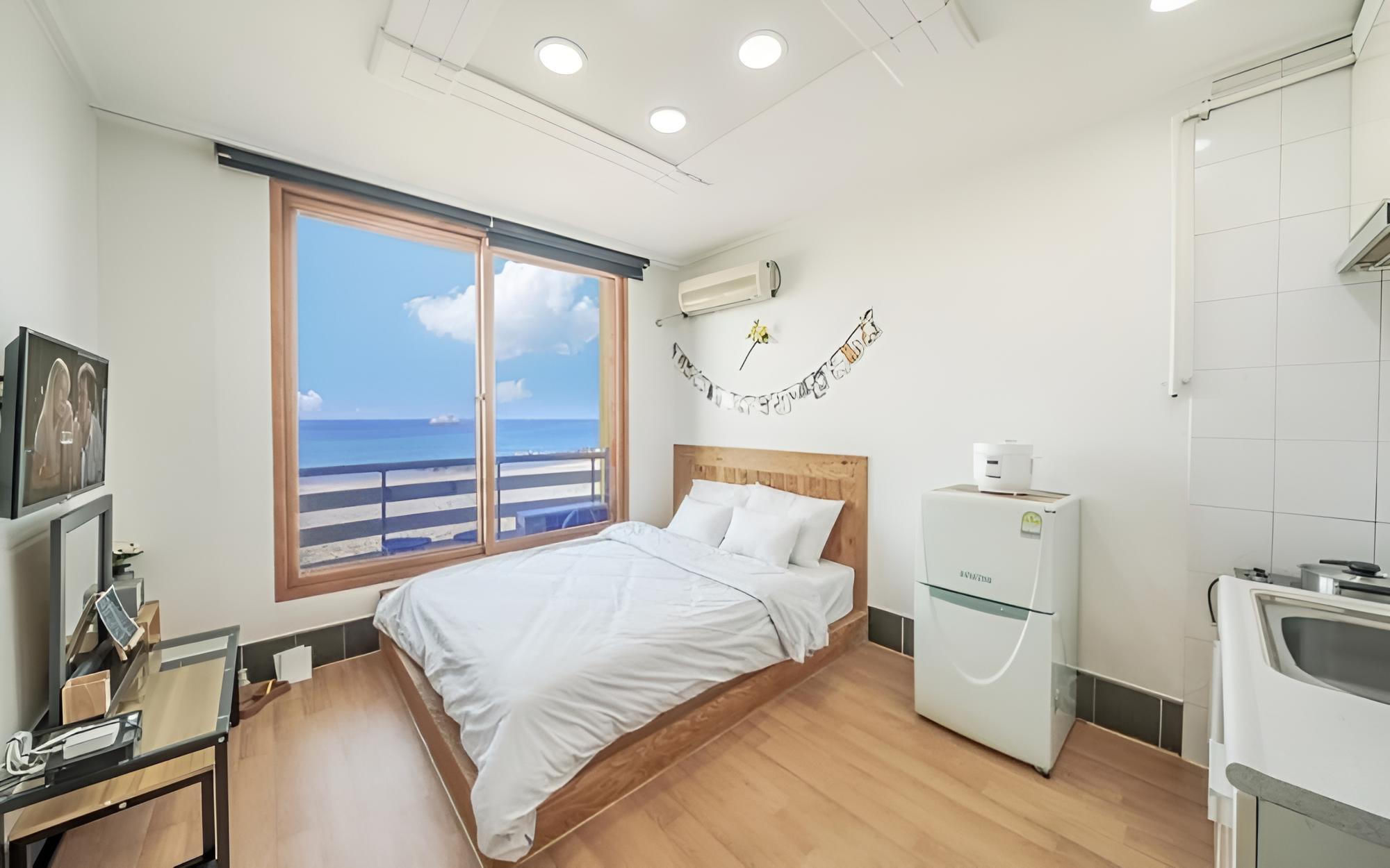 Room (Toto B (dogs allowed ocean view))
