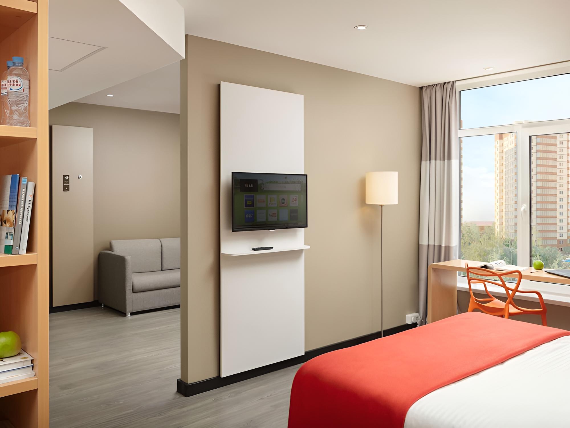 Family Room, 1 Double Bed with Sofa bed (Deluxe) photo 2