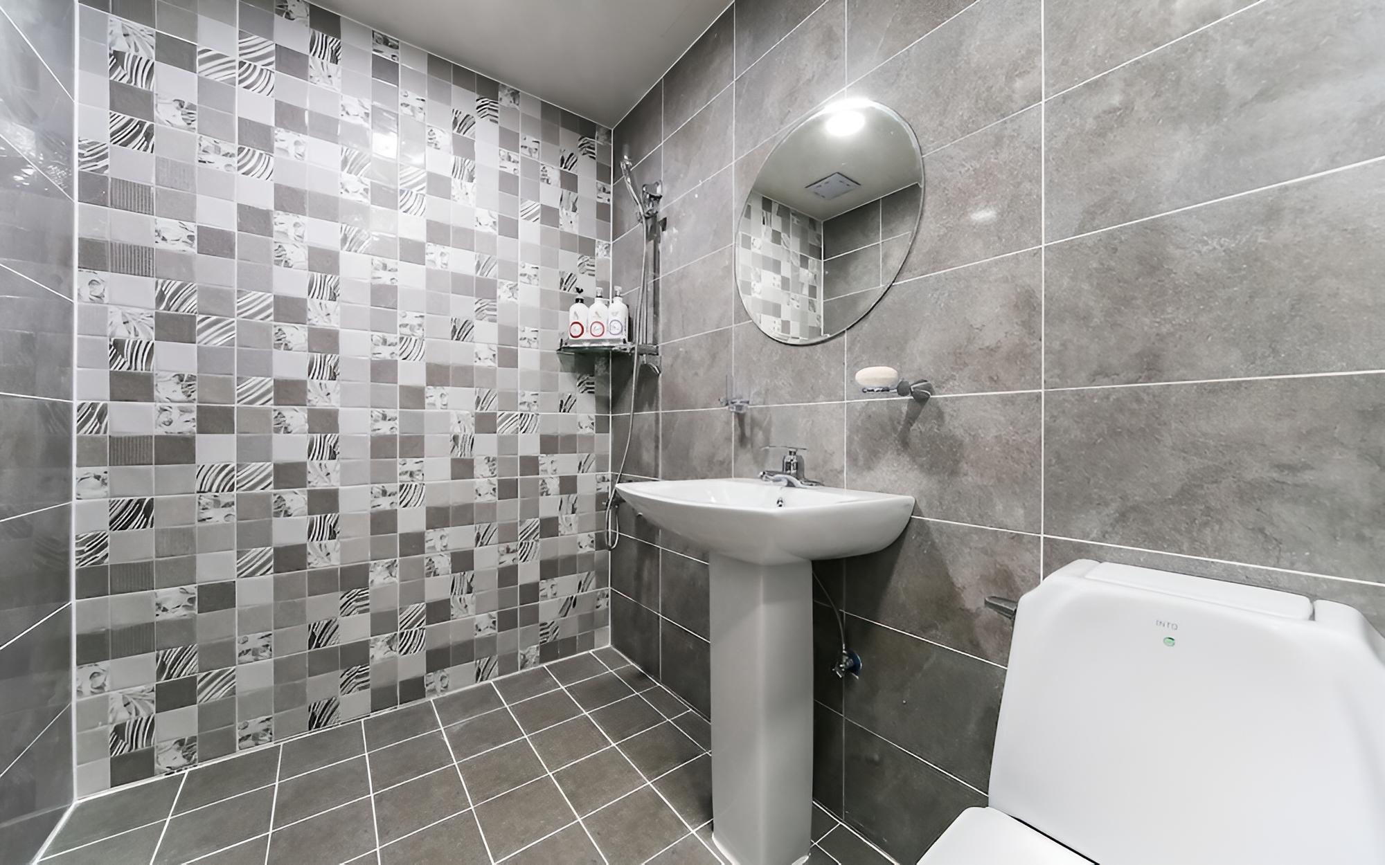 Room (Standard (1PC))