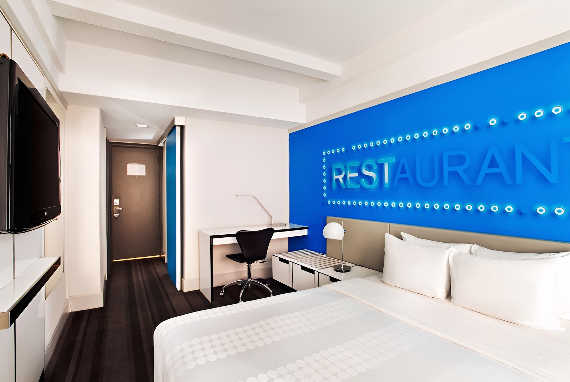 Premium Room, City View
