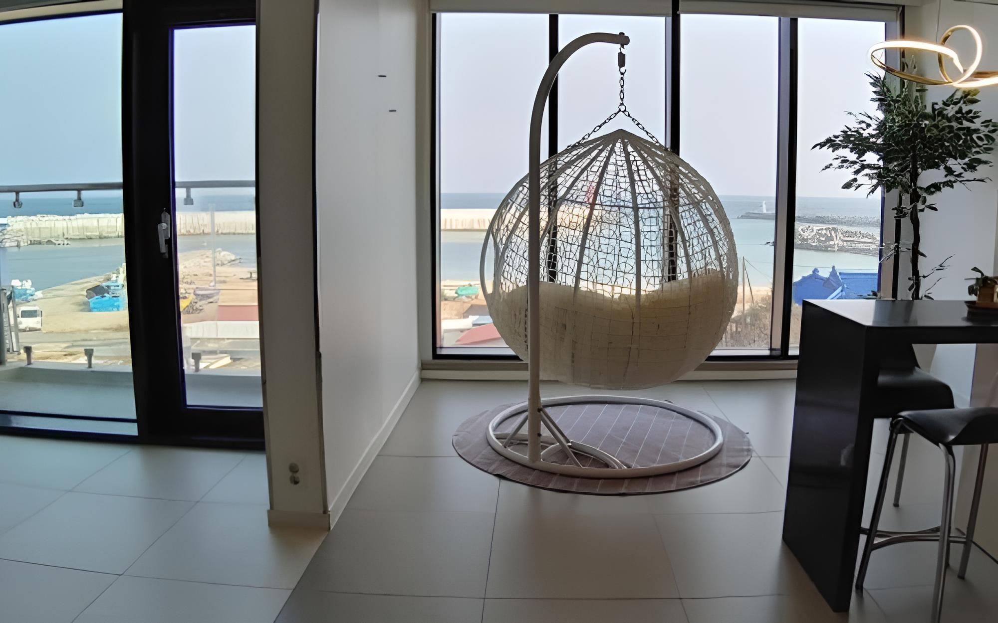 Room (301 Spa Ocean View (Netflix Mini Beam) photo 2