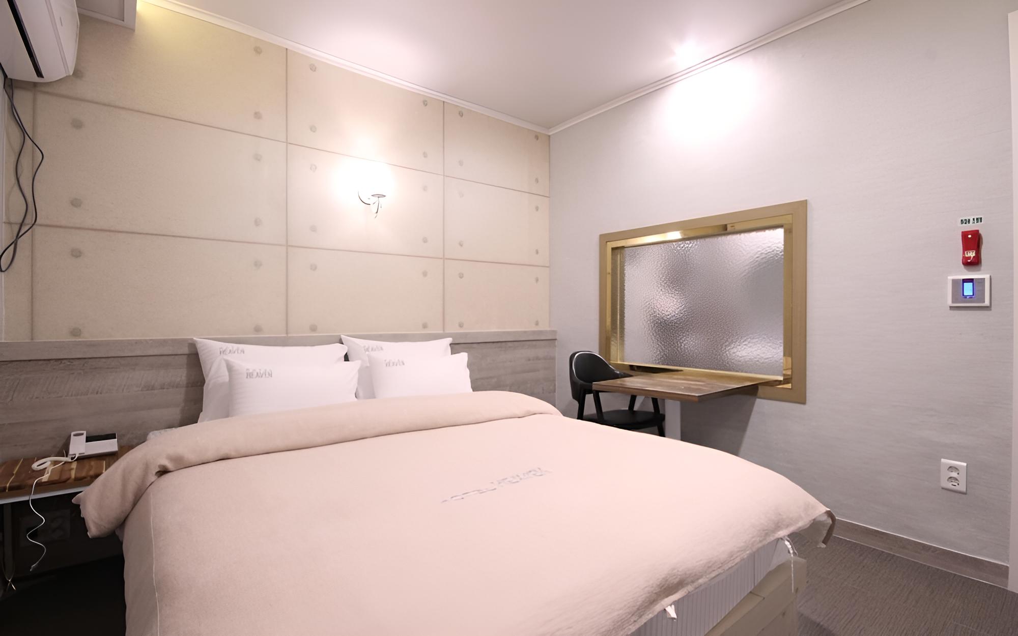 Room (Standard A (100% disinfection/PC/cost)