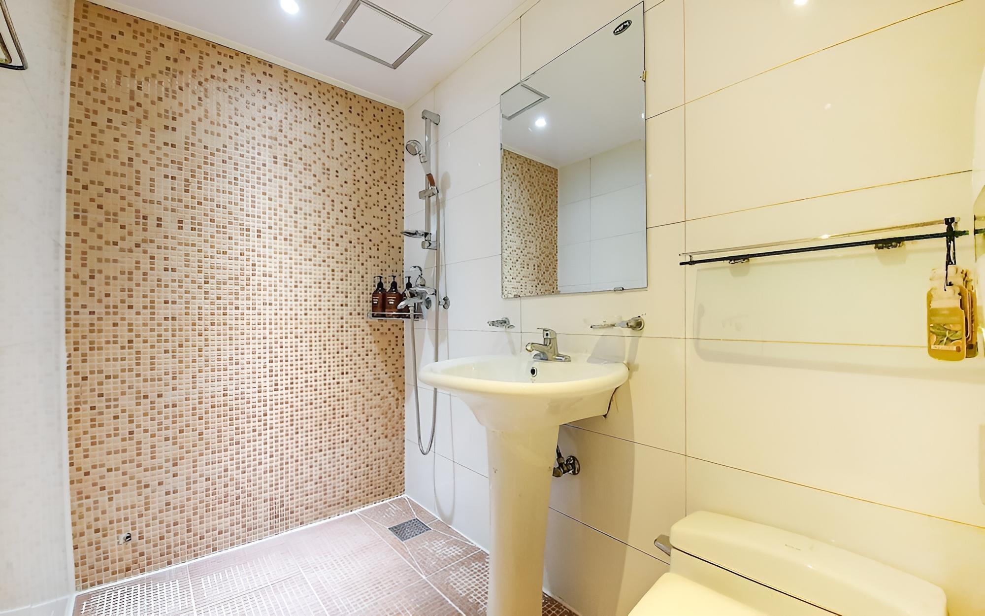 Room (Standard room - no consecutive nights) - Photo 5
