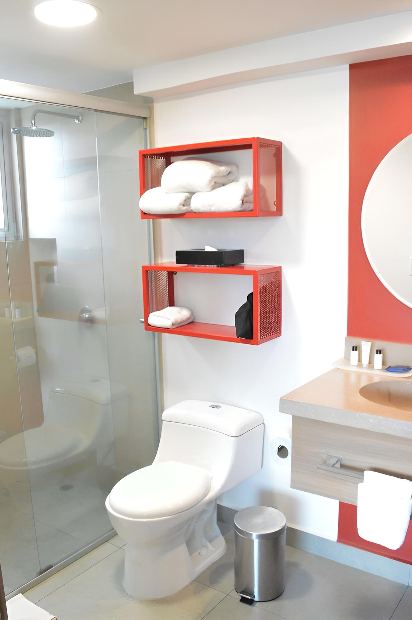 Standard Room, 1 King Bed, Refrigerator, City View