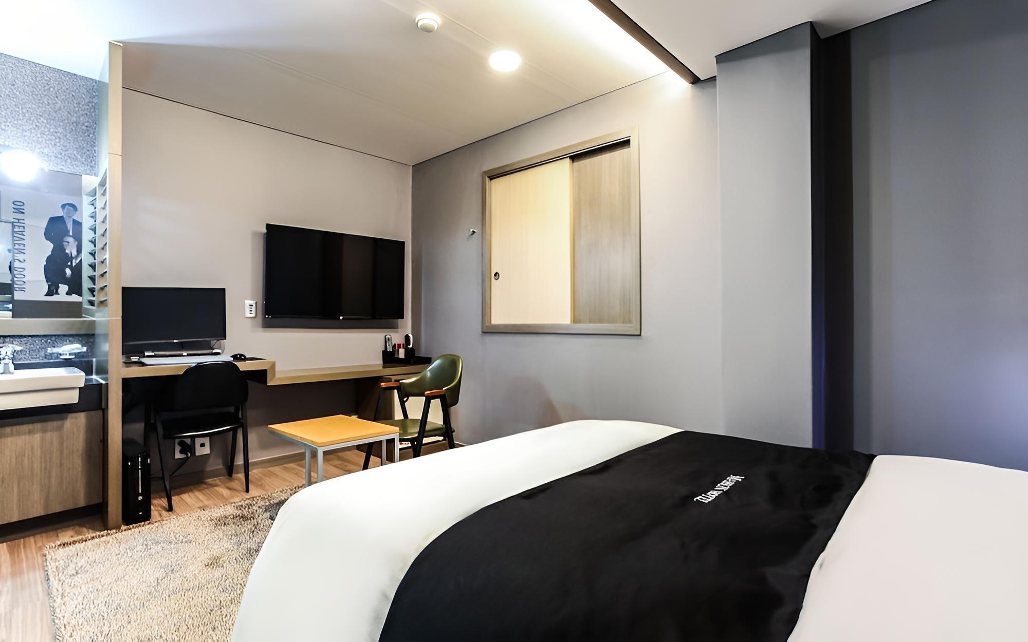 Room (Special Room)