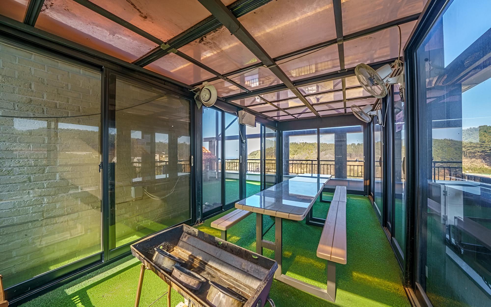 Room (Group Duplex (Apartment))