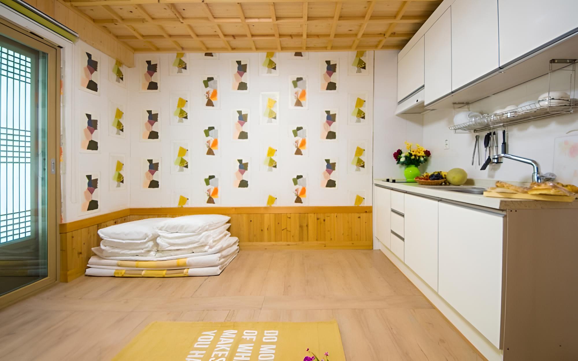 Room (Forest fragrance)