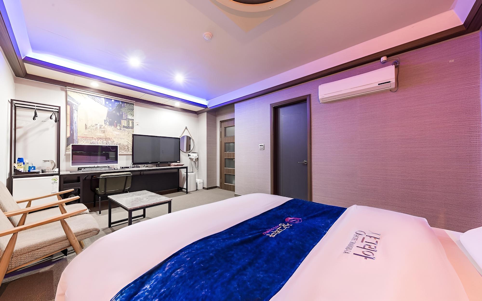 Room (Standard(Latest game PC Air purifier ) - Photo 3