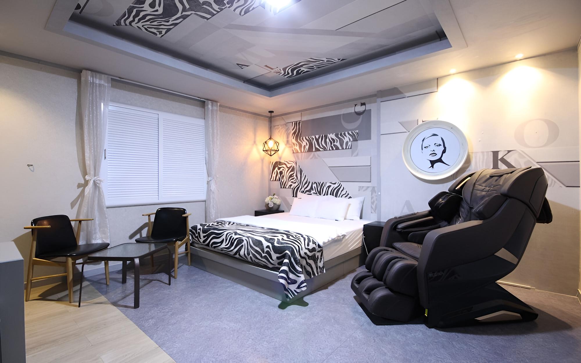 Room (Special room B-massage chair (with LG)