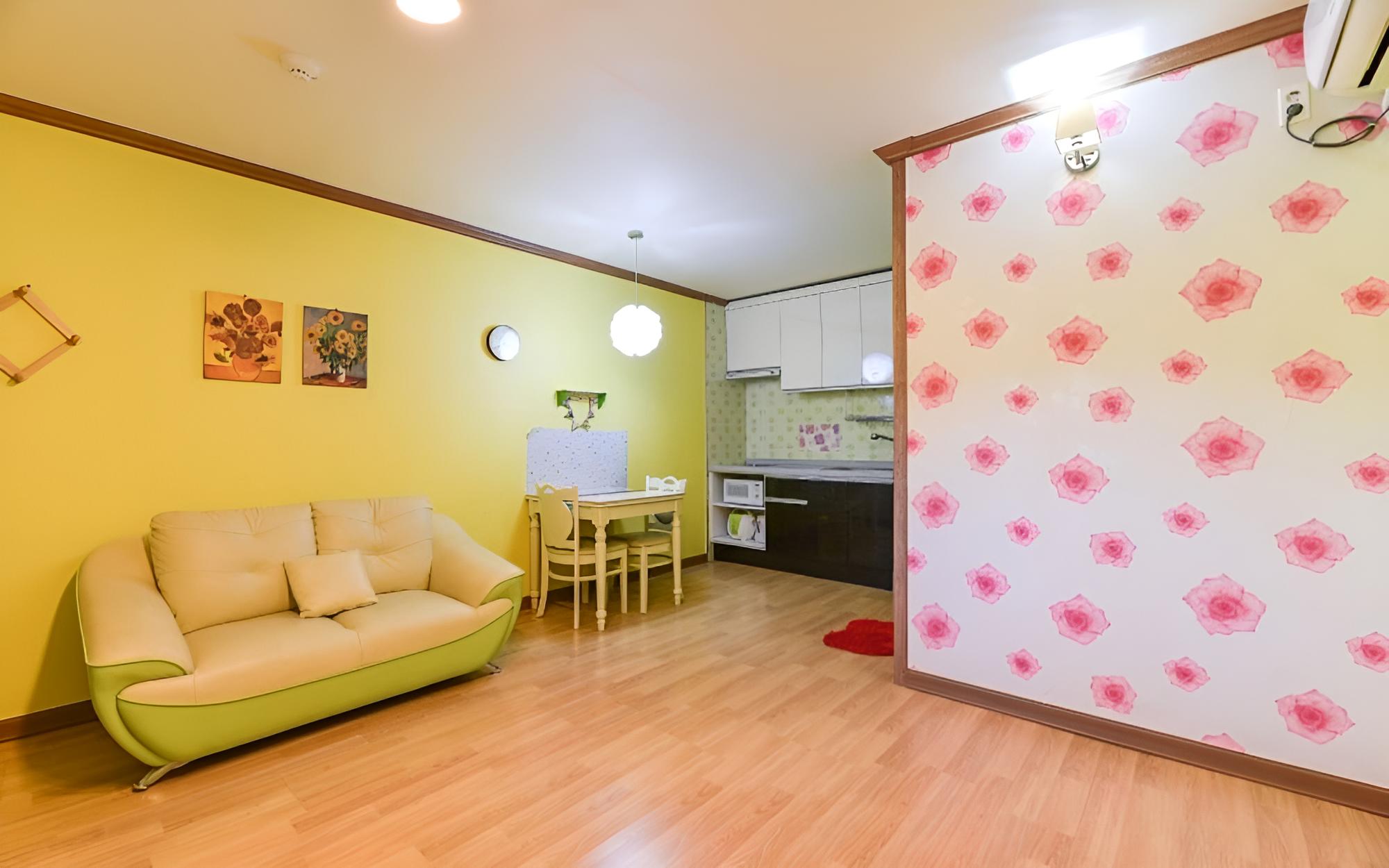 Room (Cupid 110)
