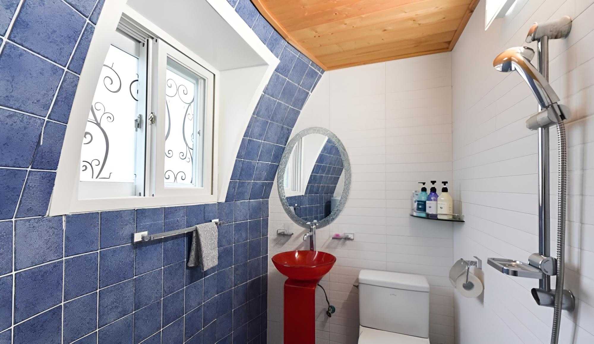 Room (Five stars (private house up to 2 adu)