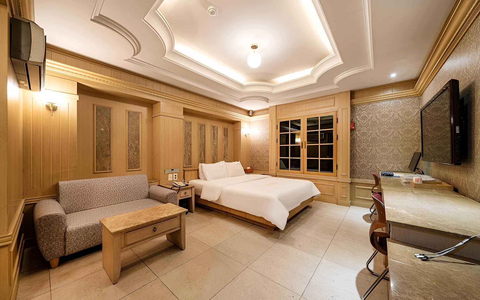 Room (Superior (2 parking spaces per room b) photo 1