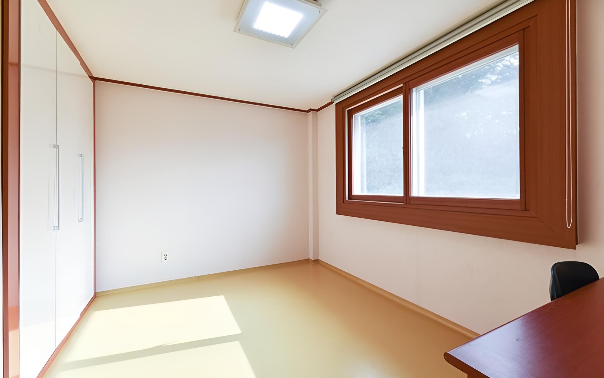 Room (Unshared House (Duplex))