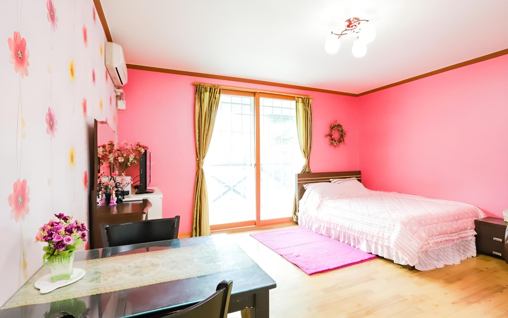 Room (Wind flower (bed/studio))