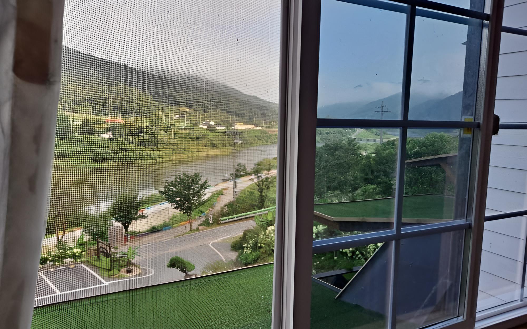 Room (Like river 103 (Duplex))