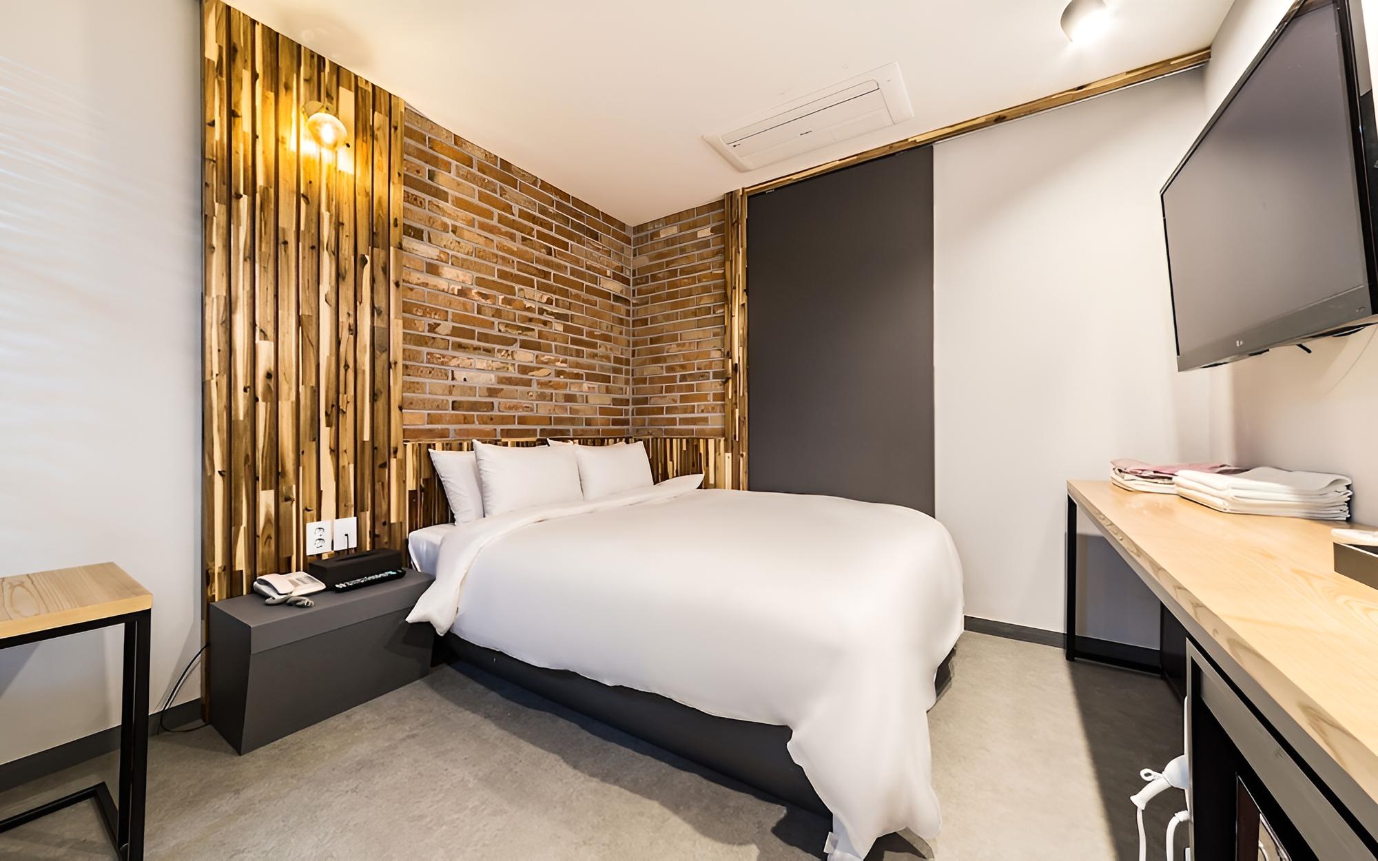 Room (Standard A)