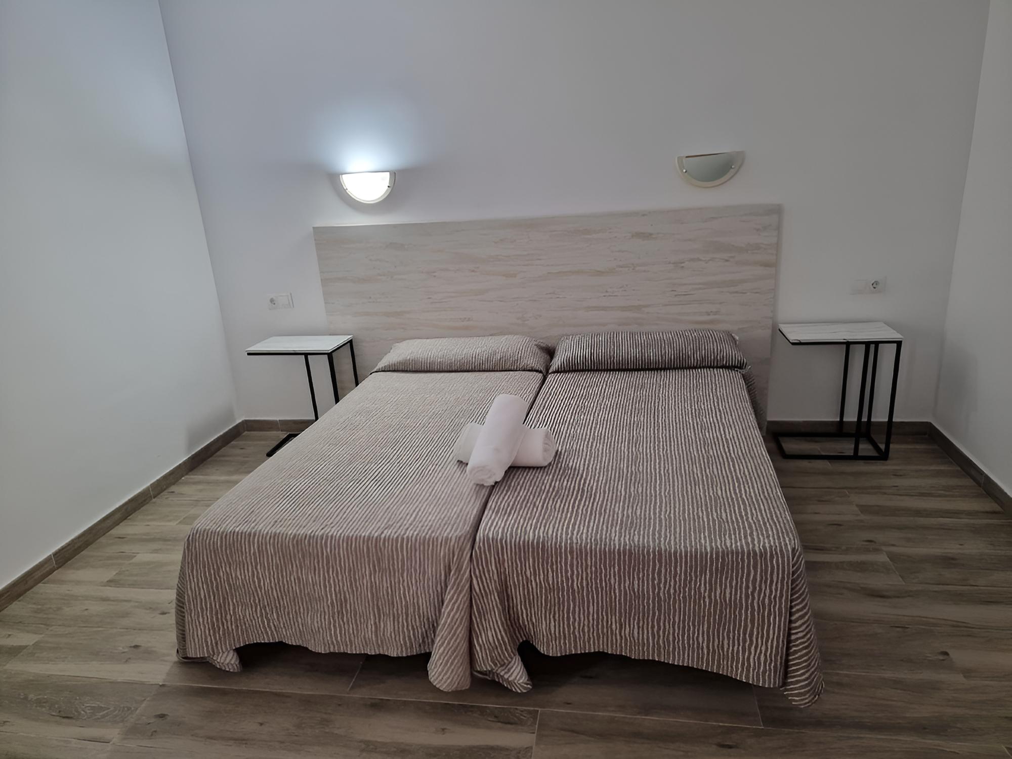 Classic Apartment, 1 Bedroom, Balcony, Mountain View