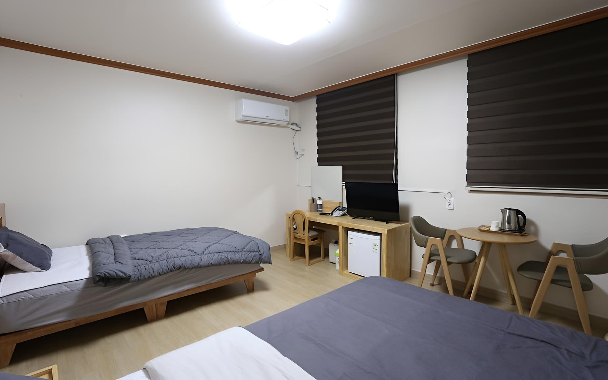 Room (Twin room) - Photo 3