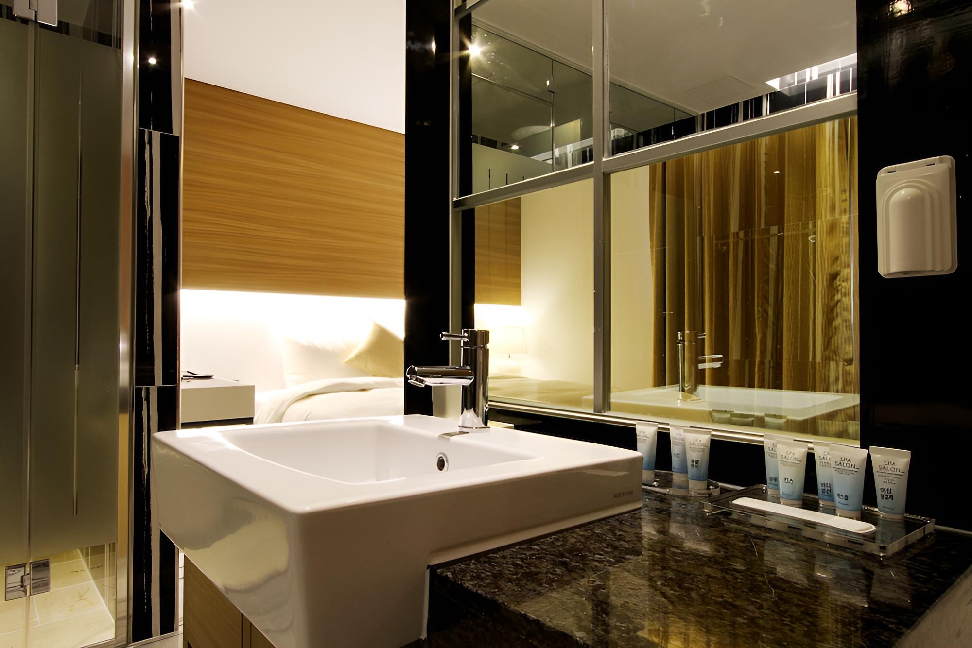 Room (Special Room)