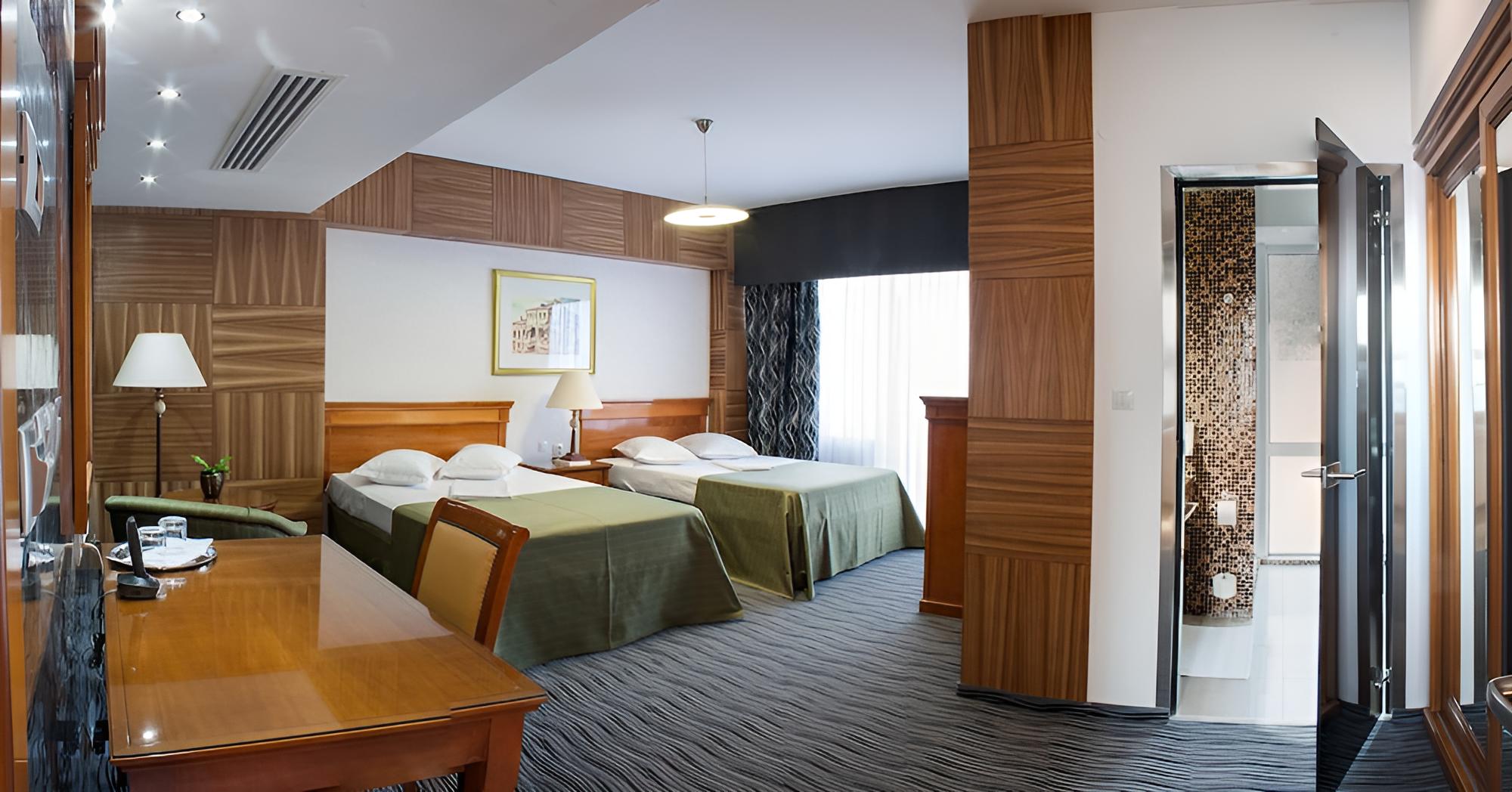 Classic Twin Room